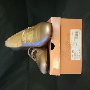 COPY - Trotters Doreen Slip on low heel shoe